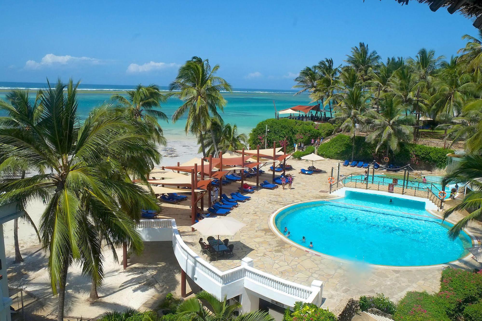 Voyager Beach Resort Mombasa Exterior foto